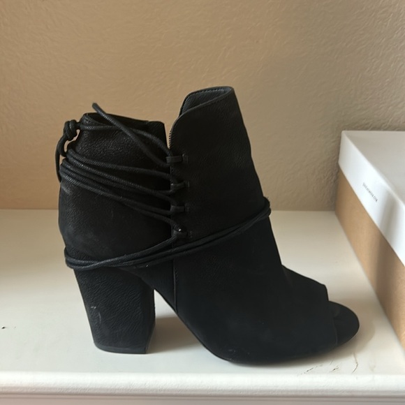 Jessica Simpson Remni booties, black size 9 - Picture 2 of 8